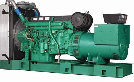 江都发电机除垢后需要用清水冲洗水冷式机油散热器几次？